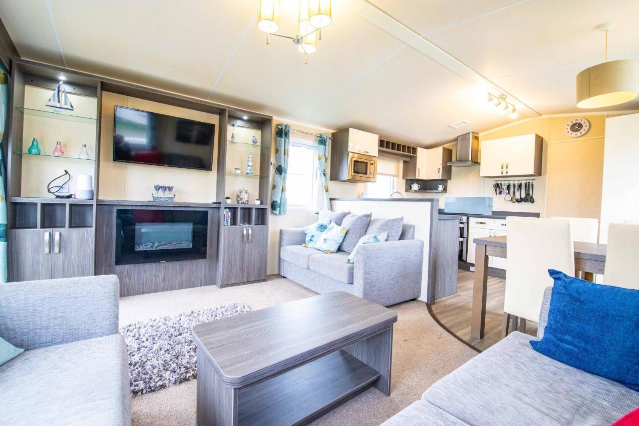 Big Skies Platinum Plus Holiday Home With Wifi, Netflix, Dishwasher, Decking Camber Exterior photo